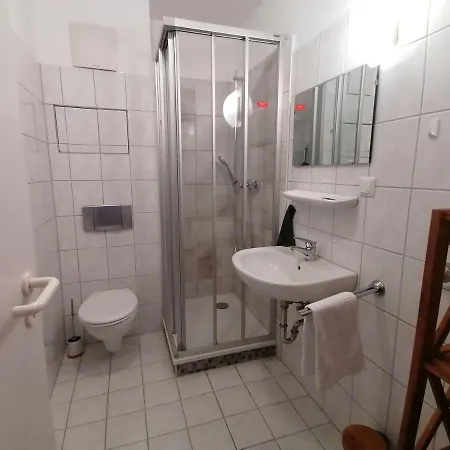 2 Raum Morgensonne Mit Balkon