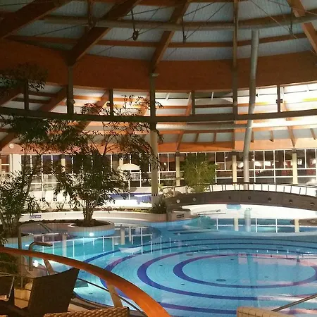 2 Raum Morgensonne Mit Balkon *