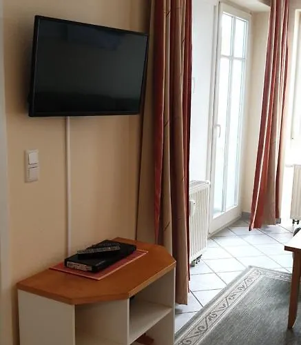 2 Raum Morgensonne Mit Balkon